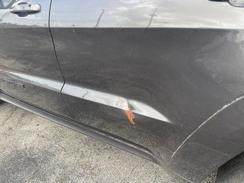 Used 2020 Jeep Grand Cherokee SRT image 21