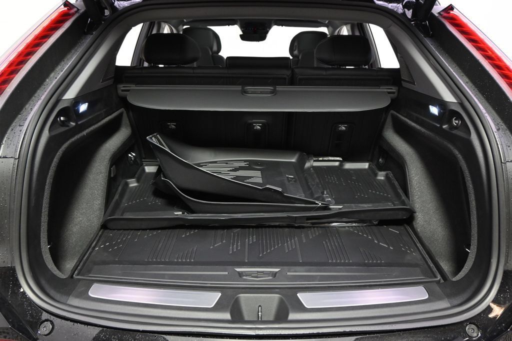 New 2026 Cadillac Optiq Luxury 2 w/ LPO, Floor Liner Package AWD/4WD image 19