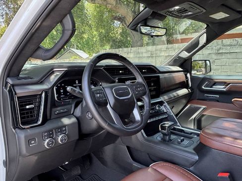 Used 2025 GMC Sierra 1500 Denali Ultimate AWD/4WD image 14
