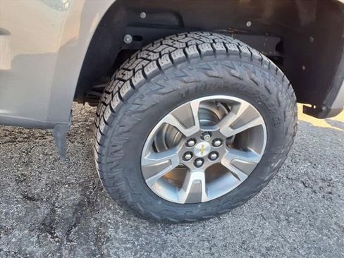 Used 2018 Chevrolet Colorado Z71 image 46