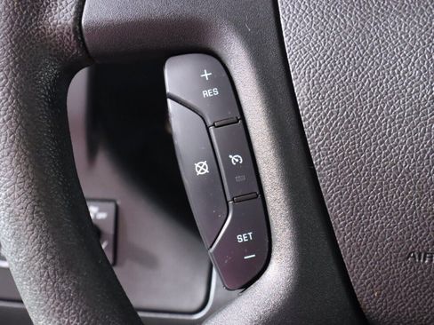 Used 2017 GMC Savana 2500 RWD image 12