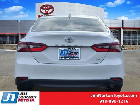 Used 2024 Toyota Camry LE image 7