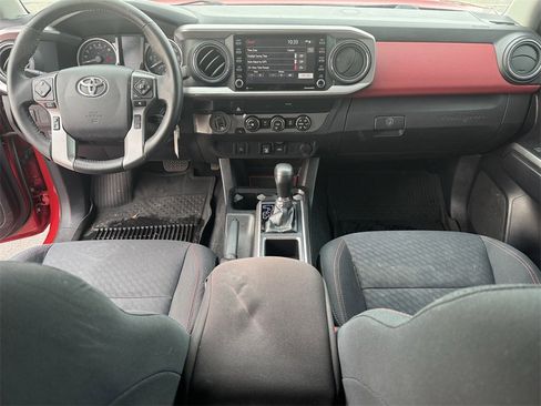 Used 2020 Toyota Tacoma SR5 image 25