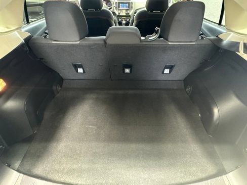 Used 2019 Subaru Crosstrek 2.0i Premium AWD/4WD image 25