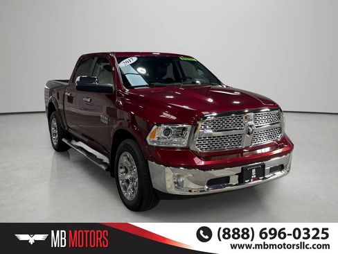 Used 2017 RAM 1500 Laramie AWD/4WD image 3