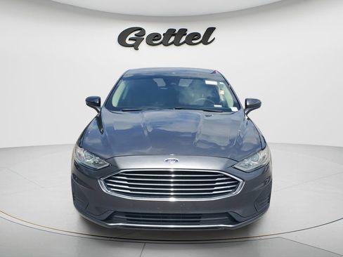 Used 2019 Ford Fusion SE FWD image 2