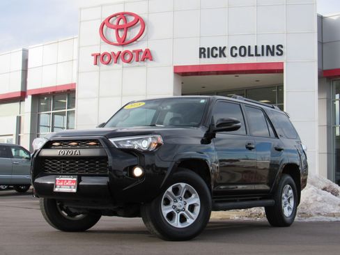 Used 2018 Toyota 4Runner SR5 Premium image 1