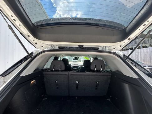 Used 2022 Chevrolet TrailBlazer LT w/ Convenience Package FWD image 17
