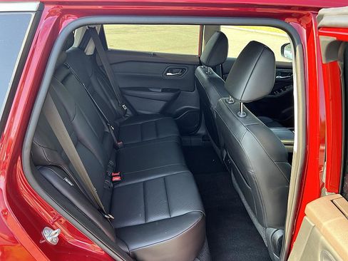 Certified 2023 Nissan Rogue SV w/ SV Premium B Package FWD image 16