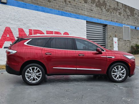 Used 2023 Buick Enclave Essence w/ Experience Buick Package image 8
