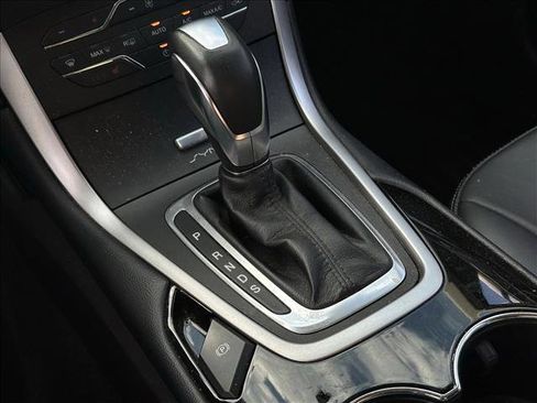 Used 2017 Ford Edge SEL w/ Equipment Group 201A image 16