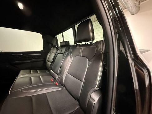Used 2022 RAM 1500 Limited w/ Body-Colour Bumper Group AWD/4WD image 49