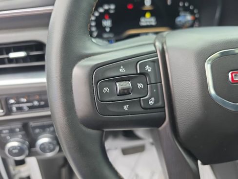 Used 2023 GMC Yukon AT4 AWD/4WD image 15