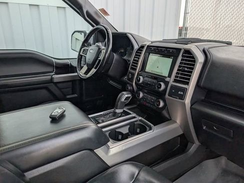 Used 2018 Ford F150 Platinum w/ Equipment Group 701A Luxury image 37