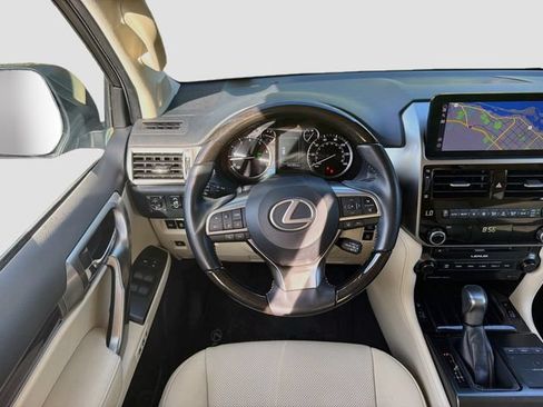 Used 2023 Lexus GX 460 Premium w/ Premium Package AWD/4WD image 17