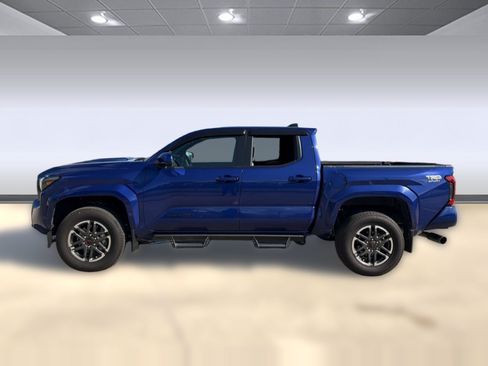 Used 2024 Toyota Tacoma TRD Sport RWD image 2