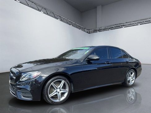 Used 2017 Mercedes-Benz E 300 4MATIC image 10