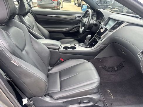 Used 2019 INFINITI Q60 3.0t Luxe w/ Essential Package AWD/4WD image 24