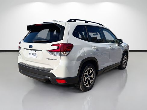 Certified 2023 Subaru Forester Premium w/ Popular Package #3 image 3