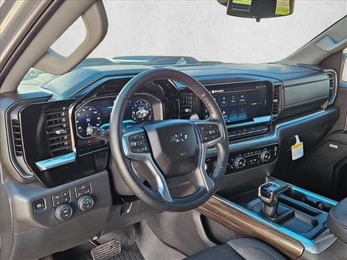 New 2026 Chevrolet Silverado 1500 LT Trail Boss w/ Convenience Package II AWD/4WD image 3