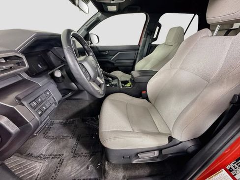 Certified 2025 Toyota 4Runner SR5 AWD/4WD image 21