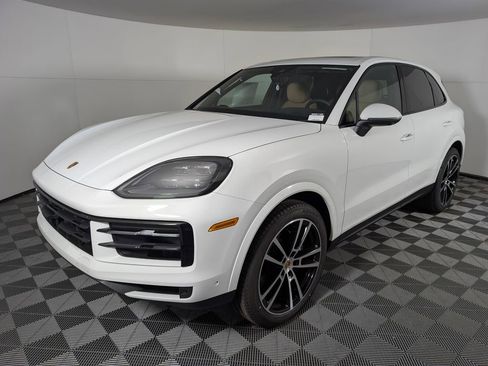 New 2026 Porsche Cayenne image 1