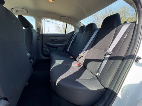 Used 2025 Nissan Sentra S image 33