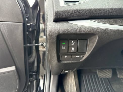 Used 2018 Acura TLX V6 SH-AWD w/ Technology Pkg image 12