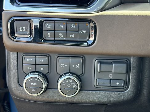 New 2026 GMC Yukon Denali Ultimate AWD/4WD image 20