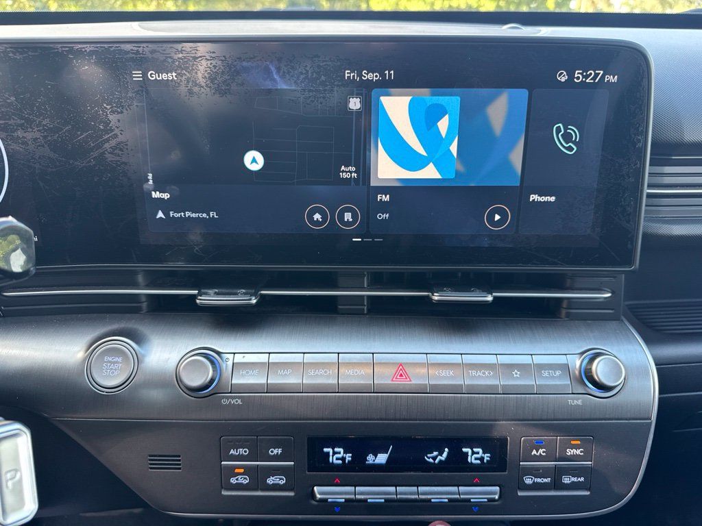 Used 2024 Hyundai Kona Limited FWD image 13