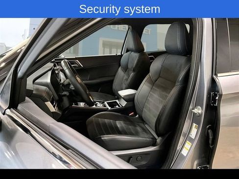 Used 2023 Mitsubishi Outlander SE Black Edition image 21