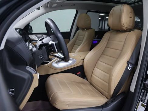 Used 2024 Mercedes-Benz GLS 450 4MATIC w/ AMG Line Exterior image 19