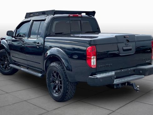 Used 2020 Nissan Frontier SV w/ Midnight Edition Floor Mats AWD/4WD image 12