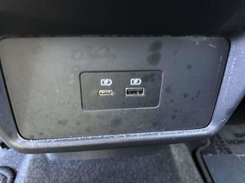 Used 2023 Nissan Rogue SV w/ SV Premium B Package image 15