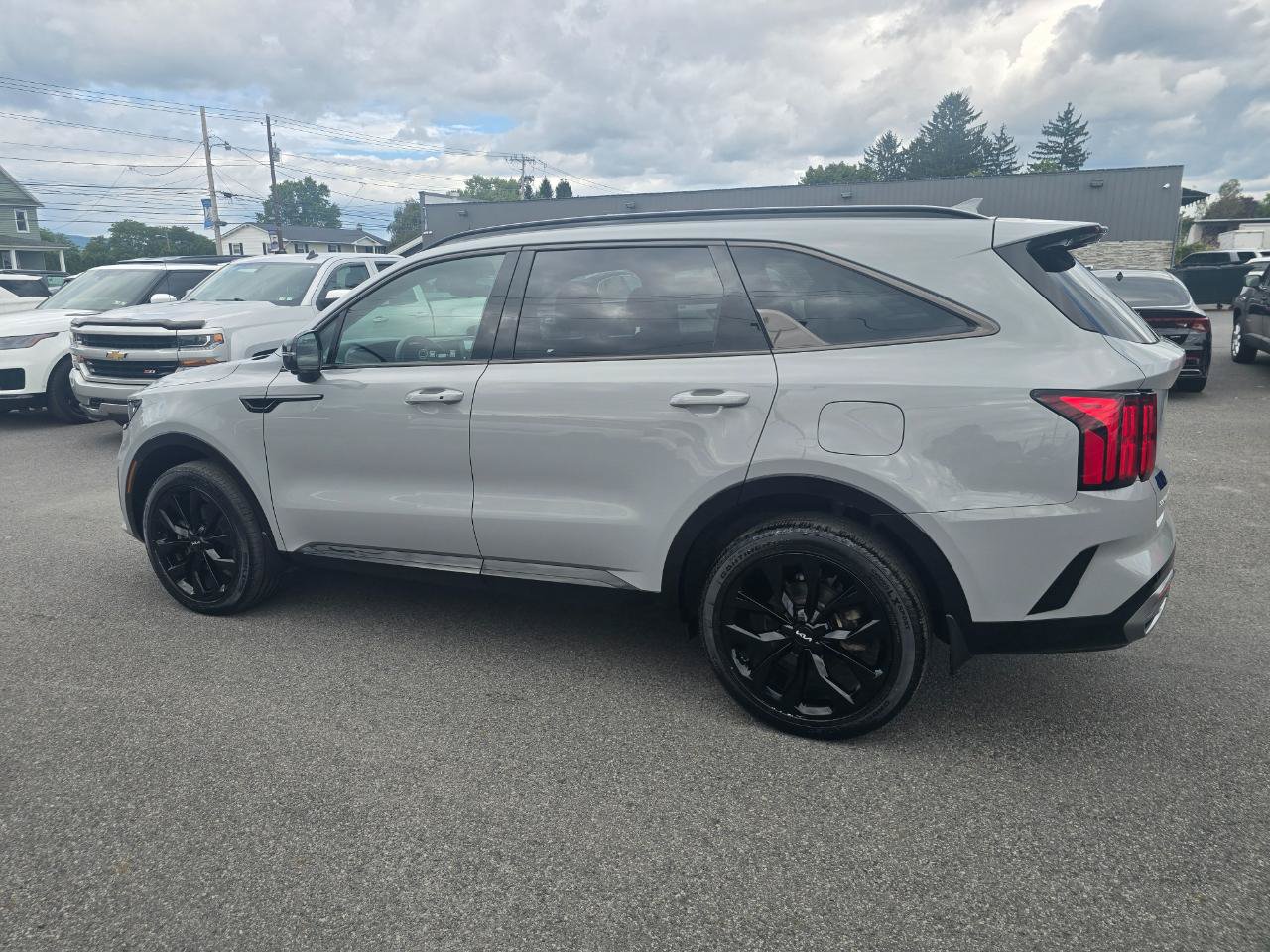 Used 2023 Kia Sorento AWD image 4