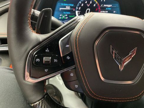Used 2025 Chevrolet Corvette Z06 RWD image 16
