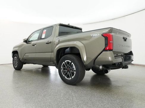 Used 2025 Toyota Tacoma TRD Sport image 24