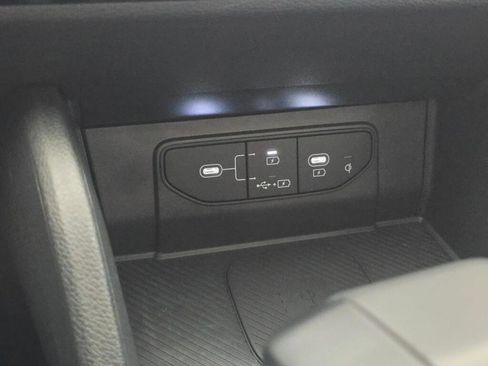 Used 2026 Kia Sportage SX image 46