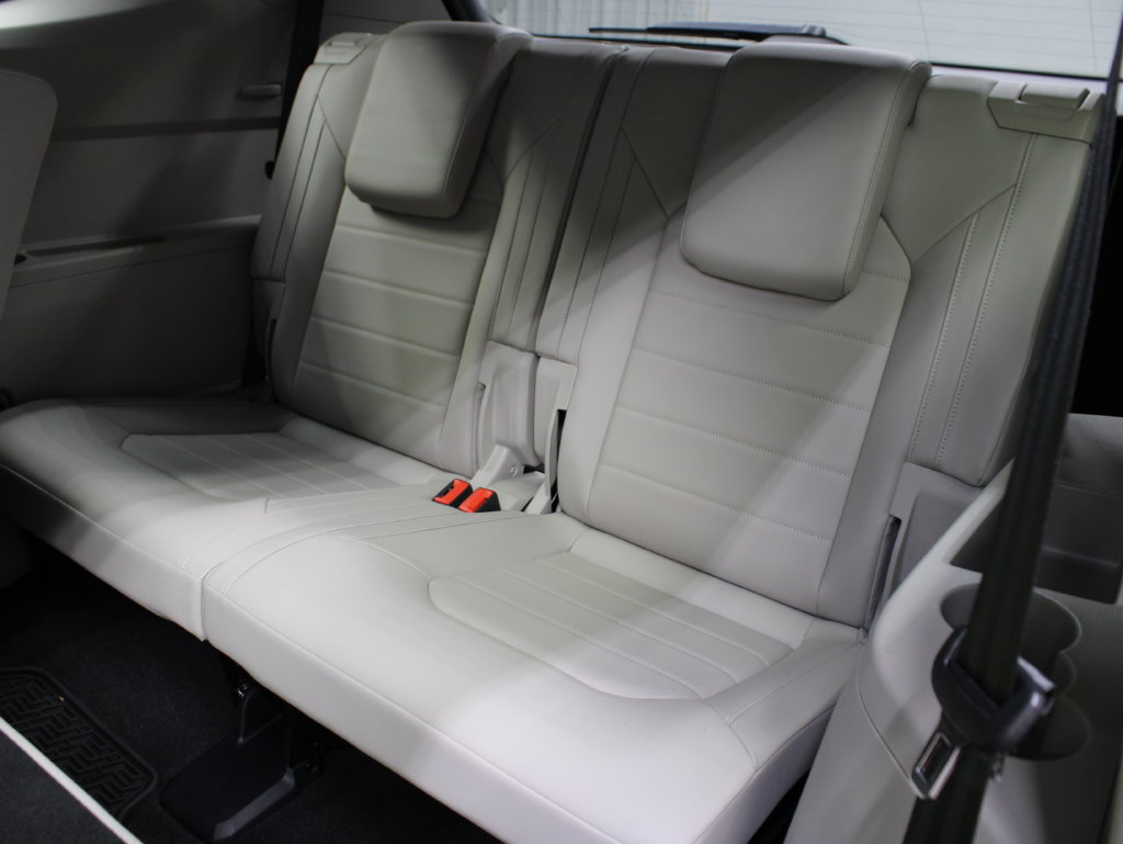 Used 2019 Volkswagen Atlas SEL Premium AWD/4WD image 15