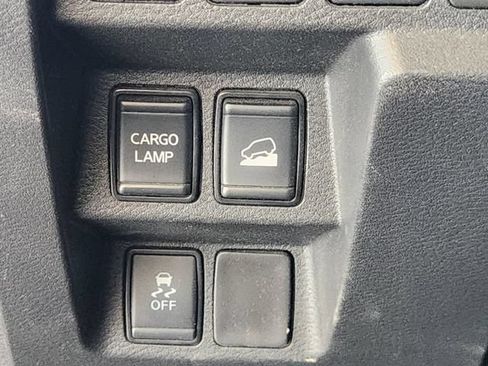 Used 2024 Nissan Frontier SV AWD/4WD image 20