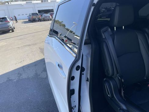 Used 2025 Honda Odyssey Sport-L image 45