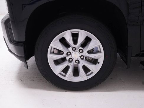 Used 2022 Chevrolet Silverado 1500 Custom RWD image 9