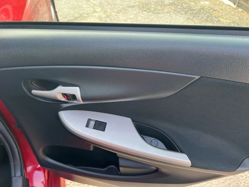 Used 2013 Toyota Corolla S Special Edition image 26