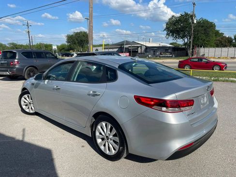 Used 2016 Kia Optima LX w/ Option Group 014 FWD image 5