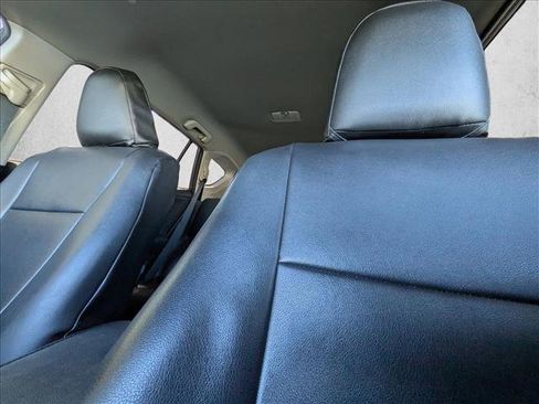 Used 2016 Toyota RAV4 LE FWD image 15