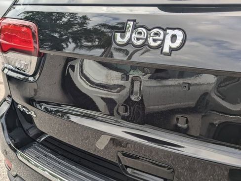 Used 2021 Jeep Grand Cherokee Limited w/ Premium Lighting Group AWD/4WD image 8