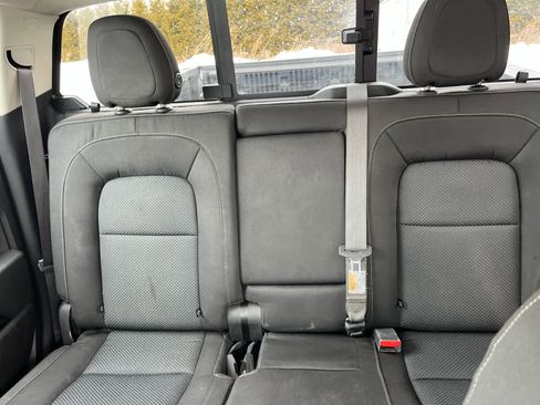 Used 2022 Chevrolet Colorado LT w/ LT Convenience Package image 21