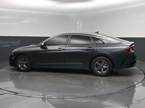 Used 2021 Kia K5 LXS FWD image 10