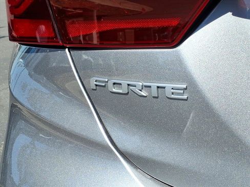 Used 2024 Kia Forte LXS image 11