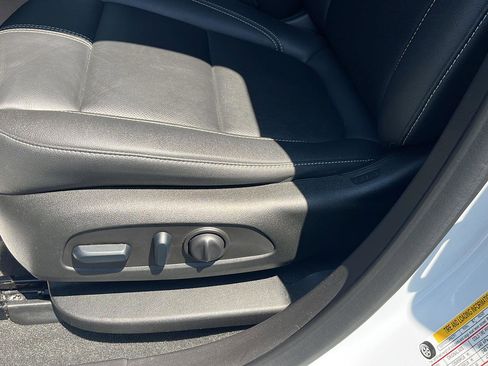 Used 2024 Chevrolet Blazer LT FWD image 18